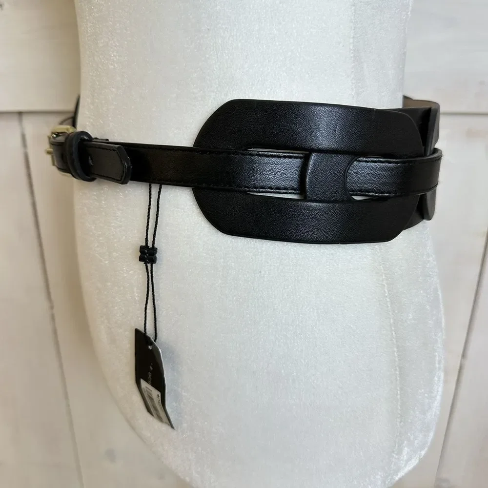 BCBG‎ MAXAZRIA Black Vegan Leather Wide  Woven Belt Size Medium M NWT Statement